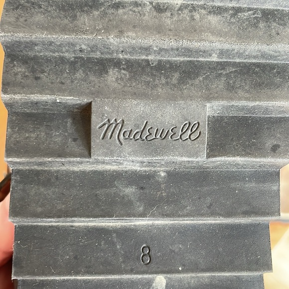 Madewell Black Low Platform Sandals - Picture 2 of 3